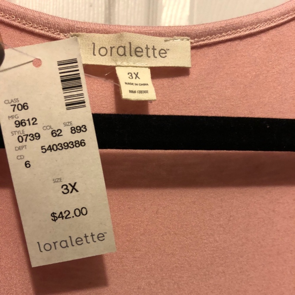 Loralette pale pink 3/4 lattice sleeve top